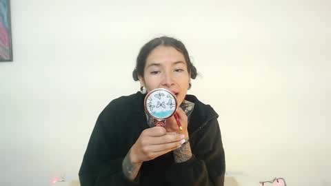 Carla online show from 01.05.25