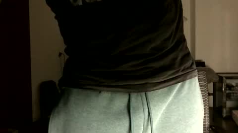 Snapshot of einhoernchen438 chatting on 09.17.25 einhoernchen438 online show from 09.17.25