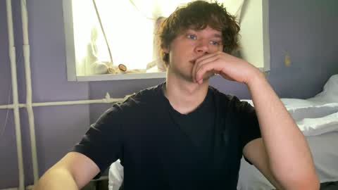 Snapshot of eitanhere chatting on 04.23.26 Eitan online show from 04.23.26