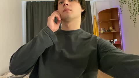 Snapshot of eitanhere chatting on 05.18.26 Eitan online show from 05.18.26