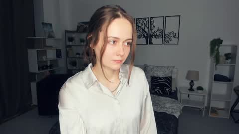 Elis 3 online show from 12.24.24