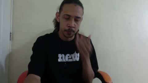 Instagram BelowAbajo online show from 03.25.26