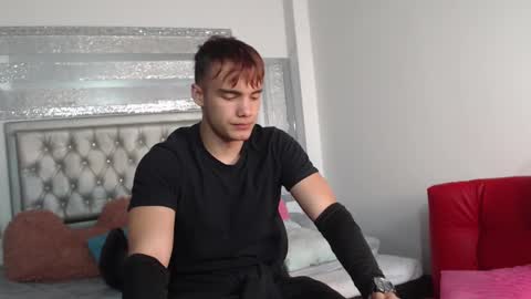 Snapshot of el_principee chatting on 03.10.25 el_principee online show from 03.10.25