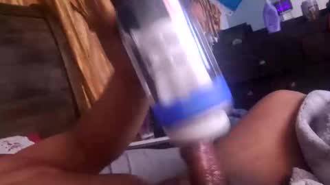 Snapshot of el_santo18 chatting on 11.13.25 Santos online show from 11.13.25