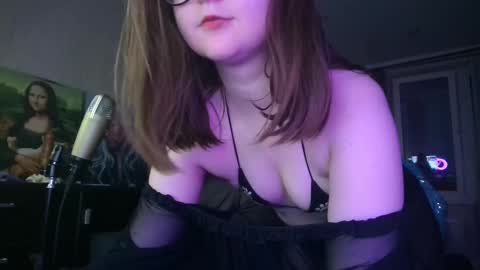 If you like it when I meow give me a thumbs up online show from 02.14.25