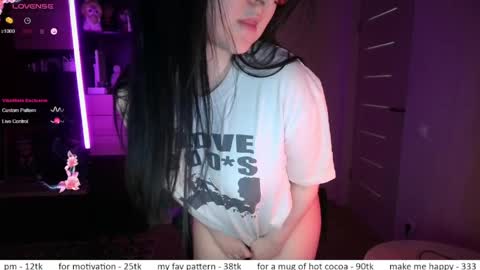 Snapshot of el_sweety chatting on 05.04.26 If you like it when I meow give me a thumbs up online show from 05.04.26