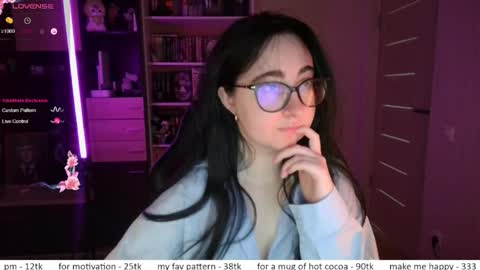 Snapshot of el_sweety chatting on 05.11.26 If you like it when I meow give me a thumbs up online show from 05.11.26