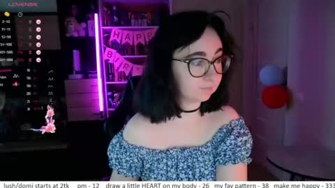 Snapshot of el_sweety chatting on 07.16.26 If you like it when I meow give me a thumbs up online show from 07.16.26