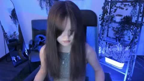 Snapshot of elainebeness chatting on 05.03.26 Your sweet girl online show from 05.03.26