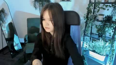 Snapshot of elainebeness chatting on 05.04.26 Your sweet girl online show from 05.04.26
