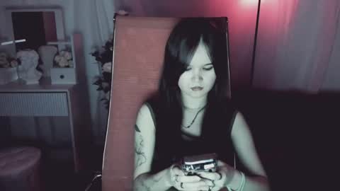 Snapshot of elainebeness chatting on 05.05.26 Your sweet girl online show from 05.05.26