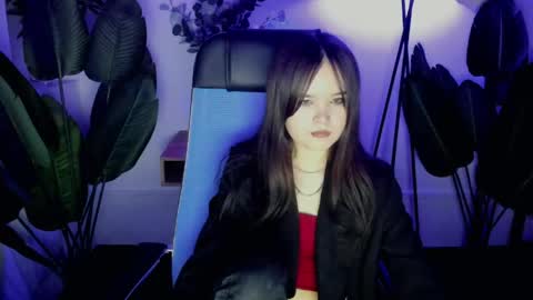 Snapshot of elainebeness chatting on 05.08.26 Your sweet girl online show from 05.08.26