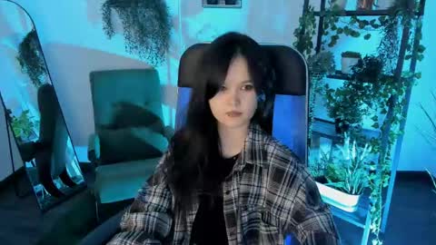 Snapshot of elainebeness chatting on 05.29.26 Your sweet girl online show from 05.29.26