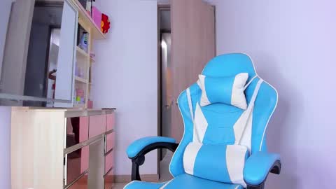 Snapshot of elalux777 chatting on 10.02.25 elalux777 online show from 10.02.25