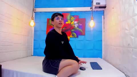 Elan Giralon online show from 02.24.26