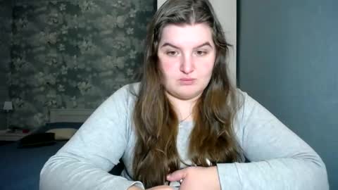 Elanis online show from 12.22.24