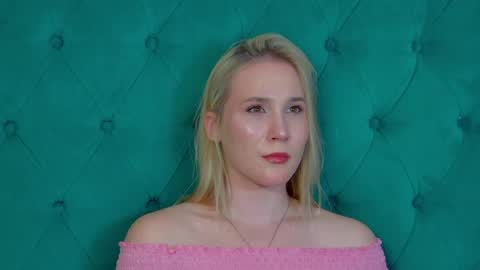 elaravoltage online show from 06.04.26