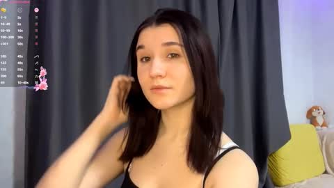 Snapshot of elaravoss chatting on 02.04.26 Bella online show from 02.04.26