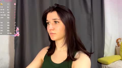 Snapshot of elaravoss chatting on 02.14.26 Bella online show from 02.14.26