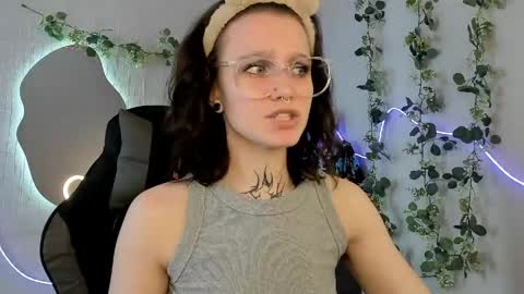 elastikiss online show from 04.22.26