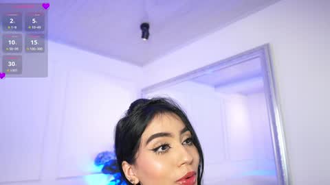 Snapshot of elasummeer chatting on 01.27.25 Elasummeer online show from 01.27.25