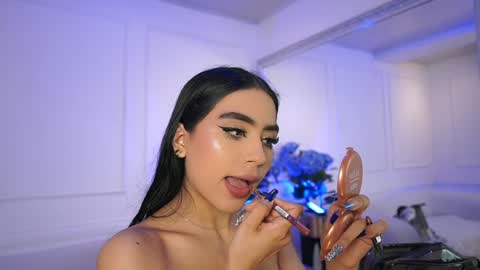 Snapshot of elasummeer chatting on 02.04.25 Elasummeer online show from 02.04.25