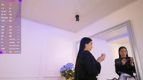 Snapshot of elasummeer chatting on 02.26.25 Elasummeer online show from 02.26.25