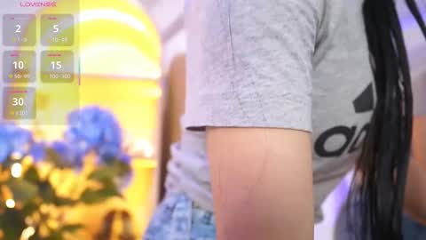 Elasummeer online show from 11.26.25