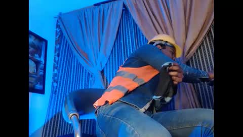 Snapshot of elcaballeroblack chatting on 10.03.25 elcaballeroblack online show from 10.03.25