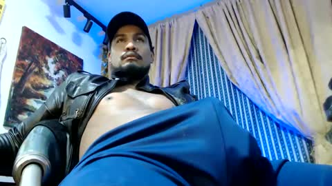 Snapshot of elcaballeroblack chatting on 10.08.25 elcaballeroblack online show from 10.08.25