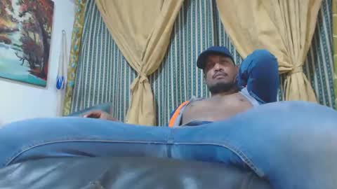 Snapshot of elcaballeroblack chatting on 10.27.25 elcaballeroblack online show from 10.27.25