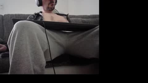 Snapshot of eldonan chatting on 02.09.26 Nando online show from 02.09.26