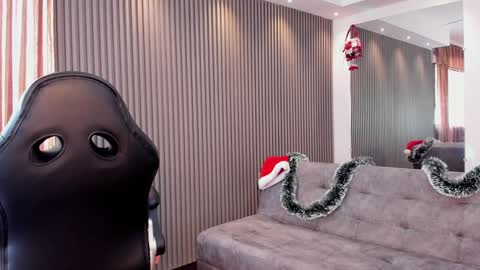 Snapshot of electraa_fox chatting on 12.28.24 Electra online show from 12.28.24