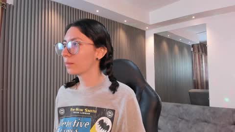 Snapshot of electraa_fox chatting on 01.21.25 Electra online show from 01.21.25