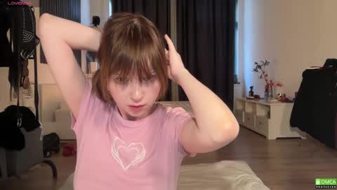 Snapshot of electric_woman chatting on 11.03.25 Aleksa online show from 11.03.25