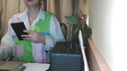 Julia Follow me on Onlyfansju grosroberts online show from 01.23.25