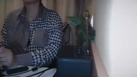 Julia Follow me on Onlyfansju grosroberts online show from 02.02.25