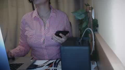 Julia Follow me on Onlyfansju grosroberts online show from 02.07.25