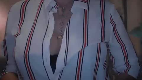Julia Follow me on Onlyfansju grosroberts online show from 03.10.25