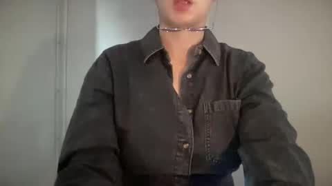 Julia Follow me on Onlyfansju grosroberts online show from 10.12.25