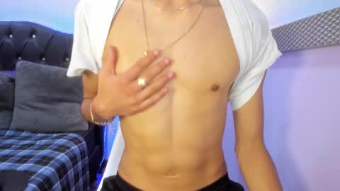 Snapshot of elegant_wolf chatting on 01.10.25 Elegant online show from 01.10.25