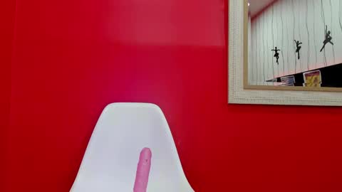 Snapshot of elegant_wolf chatting on 01.16.25 Elegant online show from 01.16.25