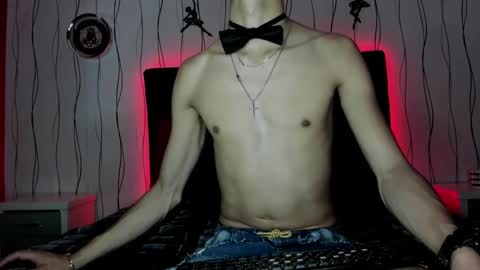 Snapshot of elegant_wolf chatting on 01.22.25 Elegant online show from 01.22.25