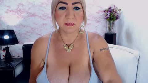 XIOMY   give LIKE on my page online show from 03.12.25