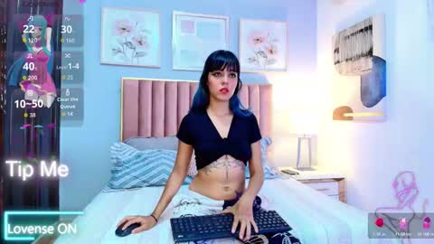 Snapshot of elektrablue_1 chatting on 10.02.25 Elektra online show from 10.02.25