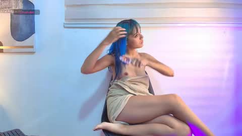 Snapshot of elektrablue_1 chatting on 11.12.25 Elektra online show from 11.12.25