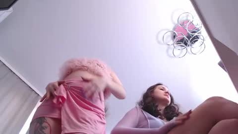 Elena online show from 04.15.26