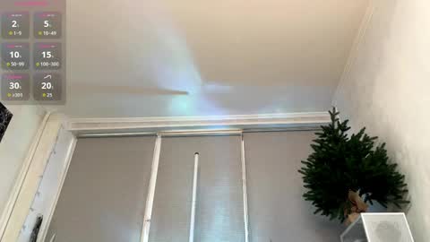 Mia online show from 04.05.26