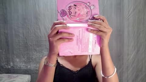 elenacum online show from 10.13.25