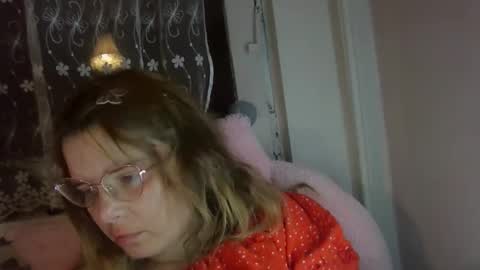 Elena online show from 11.21.25